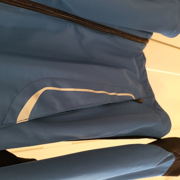 REDUCED!! High performance Halti soft-shell top men's S-M or women's M, - Picture 5 of 10